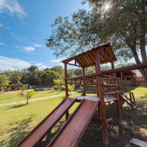 parquinho-criancas-rancho-beira-rio-pirenopolis